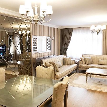 My Fabulous Luxury Home. Historical Part Of The Stambuł Zewnętrze zdjęcie
