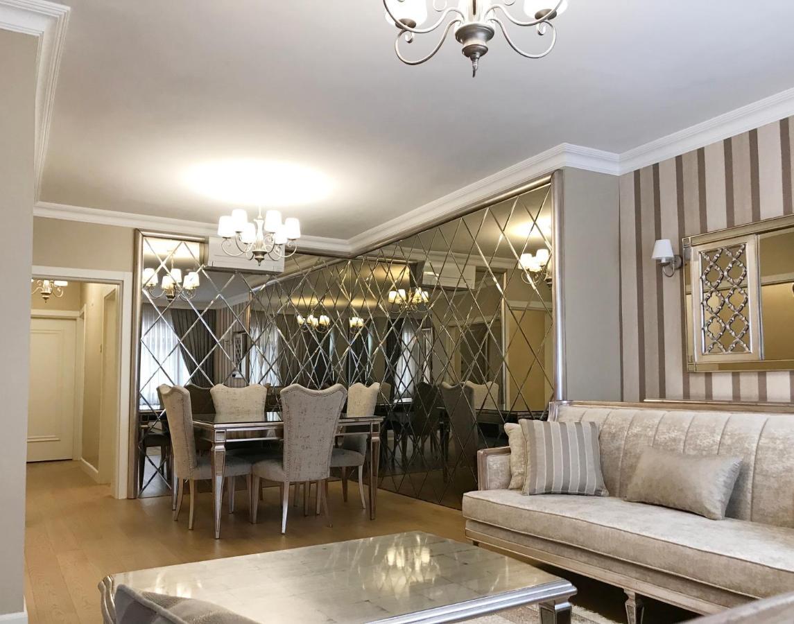 My Fabulous Luxury Home. Historical Part Of The Stambuł Zewnętrze zdjęcie